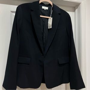 NWT VINCE CLASSIC NAVY BLAZER IN SIZE 14